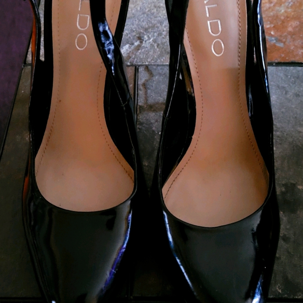 SALE: Aldo Black Patent Leather Sling Black. *Must Go!!!!